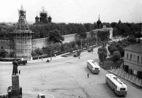 Вид сверху на Старая площадь Челюскинцев